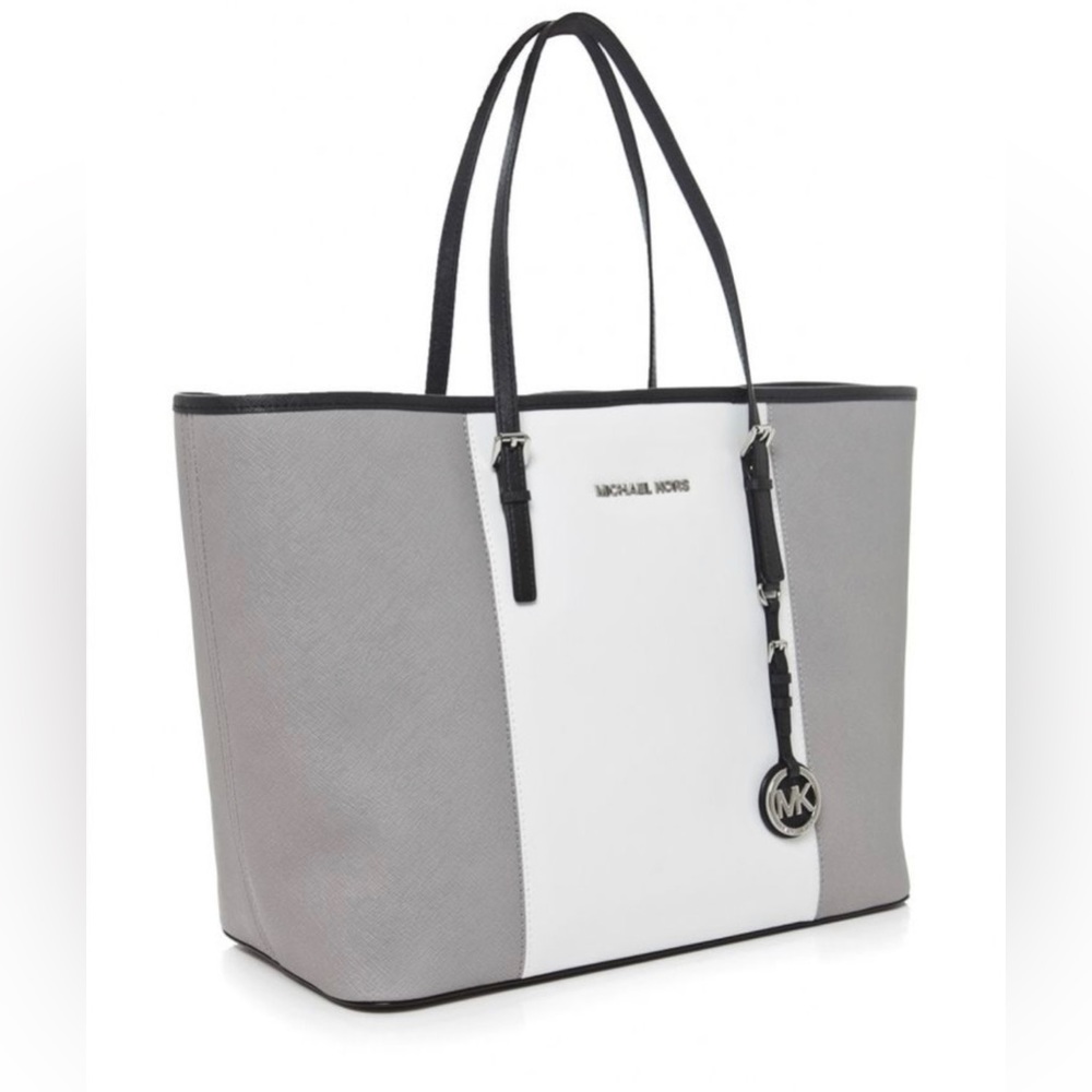 Michael Kors JetSet large tote grey white